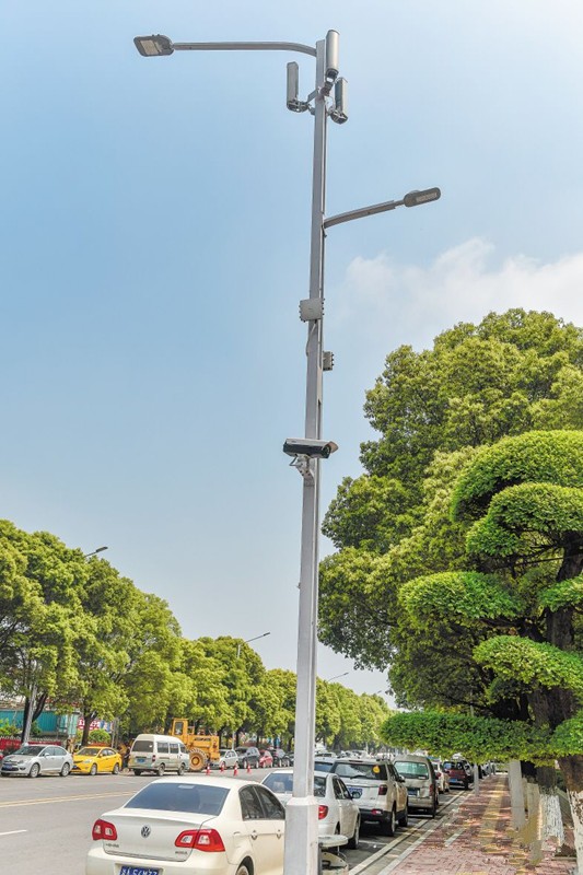 湖南首條“智慧炤明路”亮相長(zhǎng)沙隆平高科技(ji)園